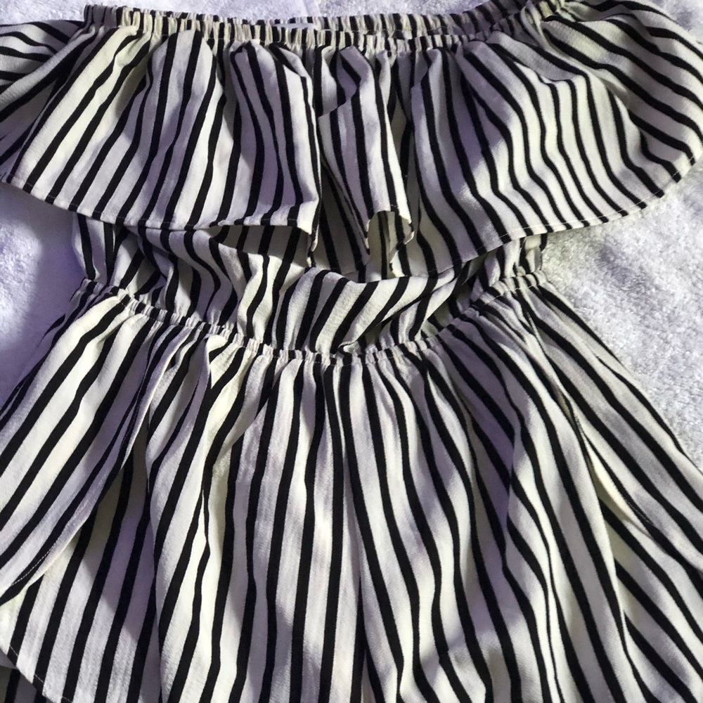 M boutique Favlux short strapless romper S